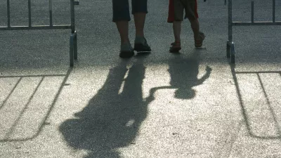 Nesrečna zaužitja pri otrocih: Baterije, filtri, strup za mi&scaron;i &hellip;