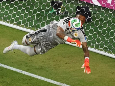 Soccer Football - FIFA World Cup 2026 - Group E - Ecuador v Curacao - Kansas City Stadium, Kansas City, Missouri, U.S. - June 20, 2026 Curacao's Eloy Room in action as he makes a save REUTERS/Kai Pfaffenbach