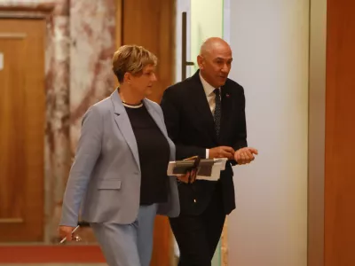 24.04.2026 - izredna seja DZJanez Jan&scaron;aJelka GodecFoto: Tomaž Skale