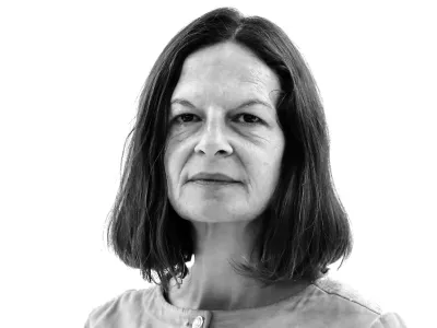 Ingrid Mager- Redakcija Dnevnik 2024 - portreti za komentarje in kolumne - kolumnisti - komentatorji &ndash; novinarji - portret //FOTO: Luka Cjuha
