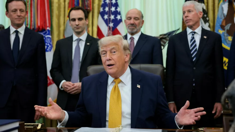 U.S. President Donald Trump speaks on the day he signs an executive order regarding Quantum Computing, in the Oval Office at the White House in Washington, D.C., U.S., June 22, 2026. REUTERS/Jonathan Ernst