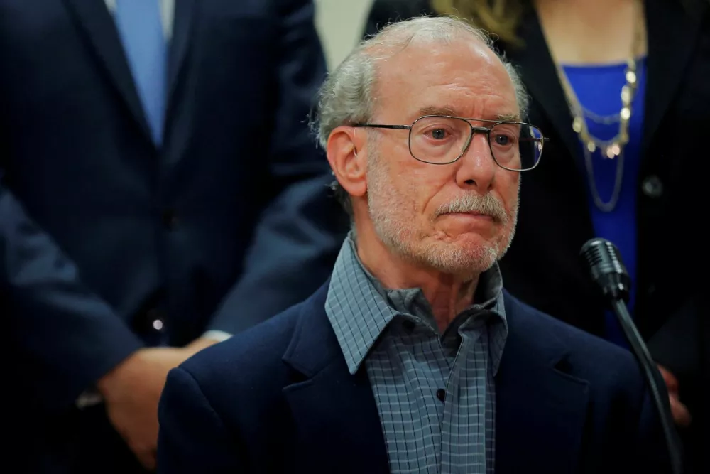 FILE PHOTO: Stanley Patz, father of 1979 murder victim 6-year-old Etan Patz, speaks to the media at Manhattan State Supreme Court following the sentencing of Pedro Hernandez, in New York City, U.S., April 18, 2017. REUTERS/Lucas Jackson/File Photo