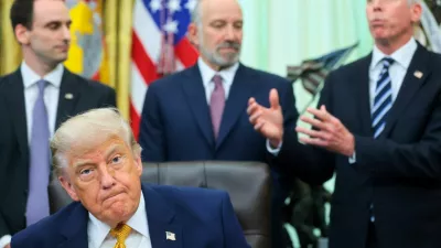 U.S. President Donald Trump, with White House Office of Science and Technology Policy Director Michael Kratsios, Secretary of Commerce Howard Lutnick and Secretary of Energy Chris Wright, attend a signing of two executive orders regarding quantum computing, in the Oval Office at the White House in Washington, D.C., U.S., June 22, 2026. REUTERS/Jonathan Ernst
