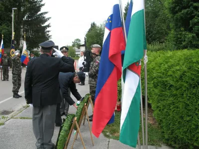 polaganje vencev, spomenik Toniju Mrlaku, Toni Mrlak