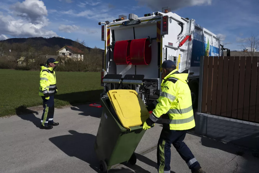 Vpogled v peklensko prihodnost: Zgodnej&scaron;i delovnik, hidracija in osvežitev s sladoledom