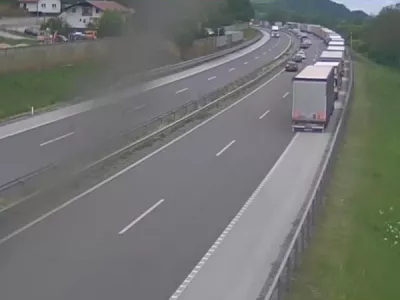 Na dolenjski avtocesti nastaja zastoj. Vir: promet.si