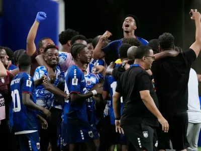 Cape Verde celebrates their 0-0 draw against Saudi Arabia after the World Cup Group H soccer match in Houston, Friday, June 26, 2026. (AP Photo/David J. Phillip)