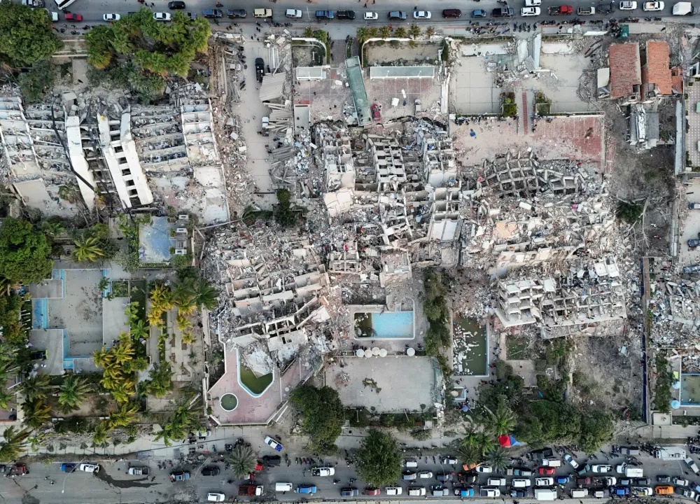 A drone view shows buildings destroyed by earthquakes, in La Guaira, Venezuela, June 26, 2026. Handout via REUTERS ATTENTION EDITORS - THIS IMAGE HAS BEEN SUPPLIED BY A THIRD PARTY NO RESALES. NO ARCHIVES   TPX IMAGES OF THE DAY