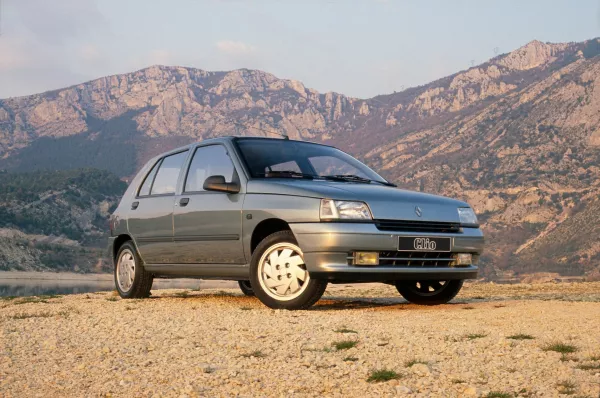 Renault clio portret