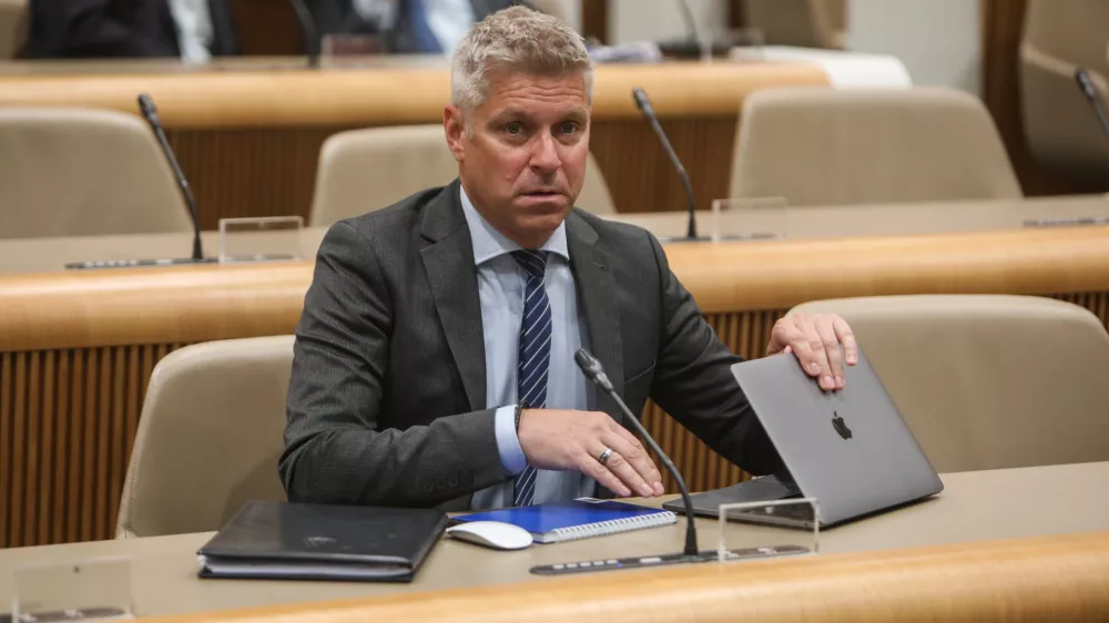 - Valentin Hajdinjak, kandidat za ministra za obrambo,- 01.06.2026. - Zasli&scaron;anja kandidatov za ministre 4. vleda Janeza Jan&scaron;e pred parlamentarnimi odbori v DZ RS.//FOTO: Bojan Velikonja