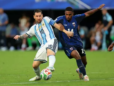 Soccer Football - FIFA World Cup 2026 - Round of 32 - Argentina v Cape Verde - Miami Stadium, Miami Gardens, Florida, U.S. - July 3, 2026 Argentina's Lionel Messi in action with Cape Verde's Deroy Duarte IMAGN IMAGES via Reuters/Sam Navarro