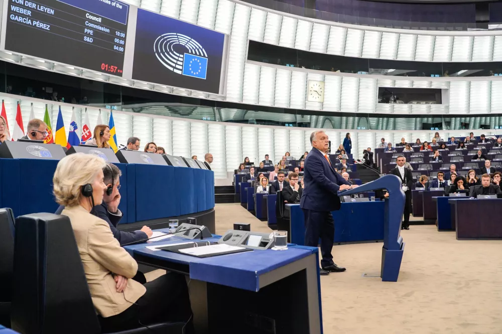 Pred izključitvijo iz EPP: SDS re&scaron;uje svoj ugled, Grimsa pozvali k odstopu