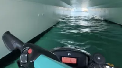Celotno dogajanje je posnela kamera, nameščena na Neubeckovem vodnem skuterju. Foto: zajem zaslona tiktok