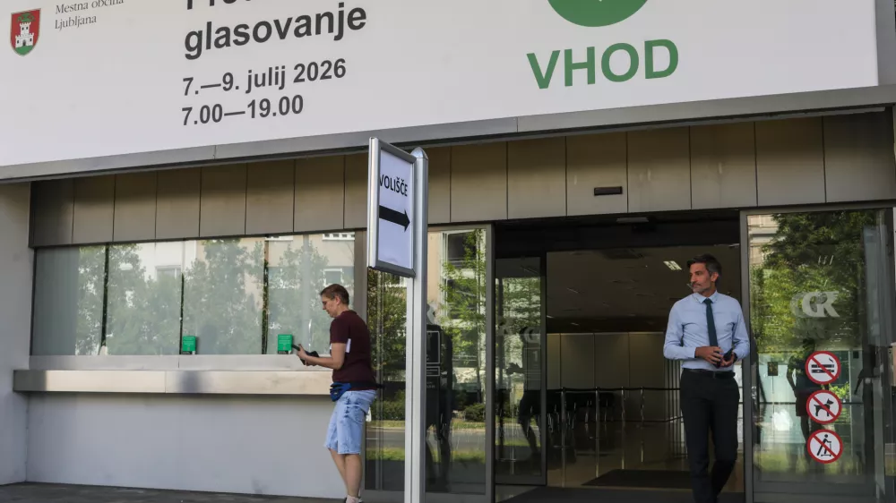 - 07.07.2026. - Predčasno glasovanje za Referendum o spremenjenem parkirnem odloku. Gospodarsko razstavi&scaron;če Ljubljana.//FOTO: Bojan Velikonja