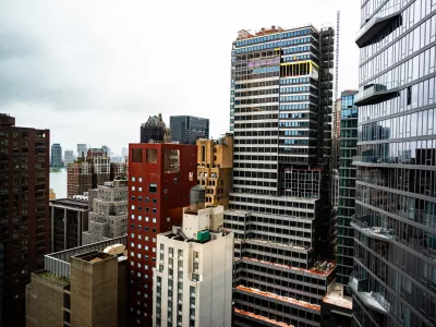 The unstable building at 235 East 42nd Street is seen Tuesday, July 7, 2026, in New York. (AP Photo/Angelina Katsanis)