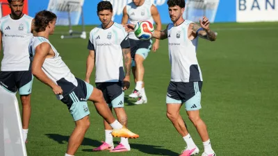 Soccer Football - FIFA World Cup 2026 - Argentina Training - Sporting KC Training Centre, Kansas City, Kansas, U.S. - July 8, 2026 Argentina's Marcos Senesi with teammates during training IMAGN IMAGES via Reuters/Denny Medley