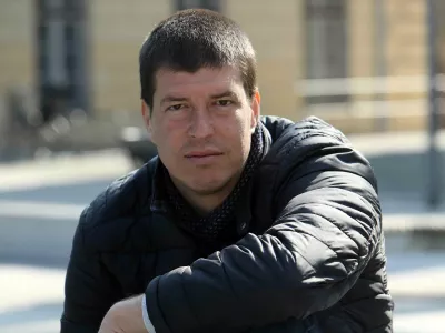 - 07.03.2022 - Goran Vojnović, filmski in televizijski režiser ter scenarist, pisatelj in kolumnist //FOTO: Tomaž Skale / Foto: Tomaž Skale