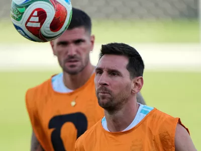 Argentina's Lionel Messi trains for the World Cup soccer tournament Friday, July 10, 2026, in Kansas City, Kan. (AP Photo/Charlie Riedel)
