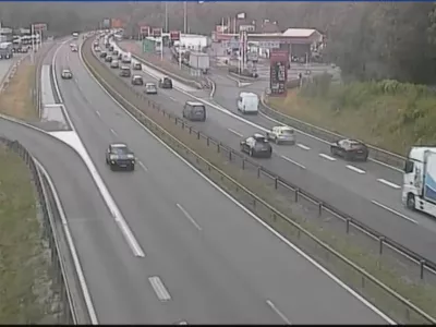 Slika z Loma ob 15.30 uri danes