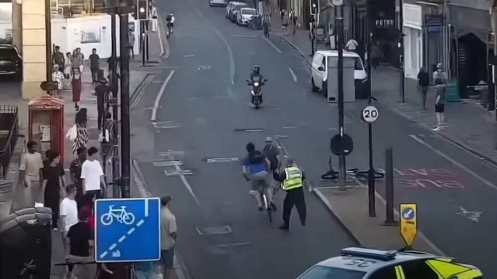 Trenutek, ko so ga prestregli. / Foto: Facebook/policing Cambridge City
