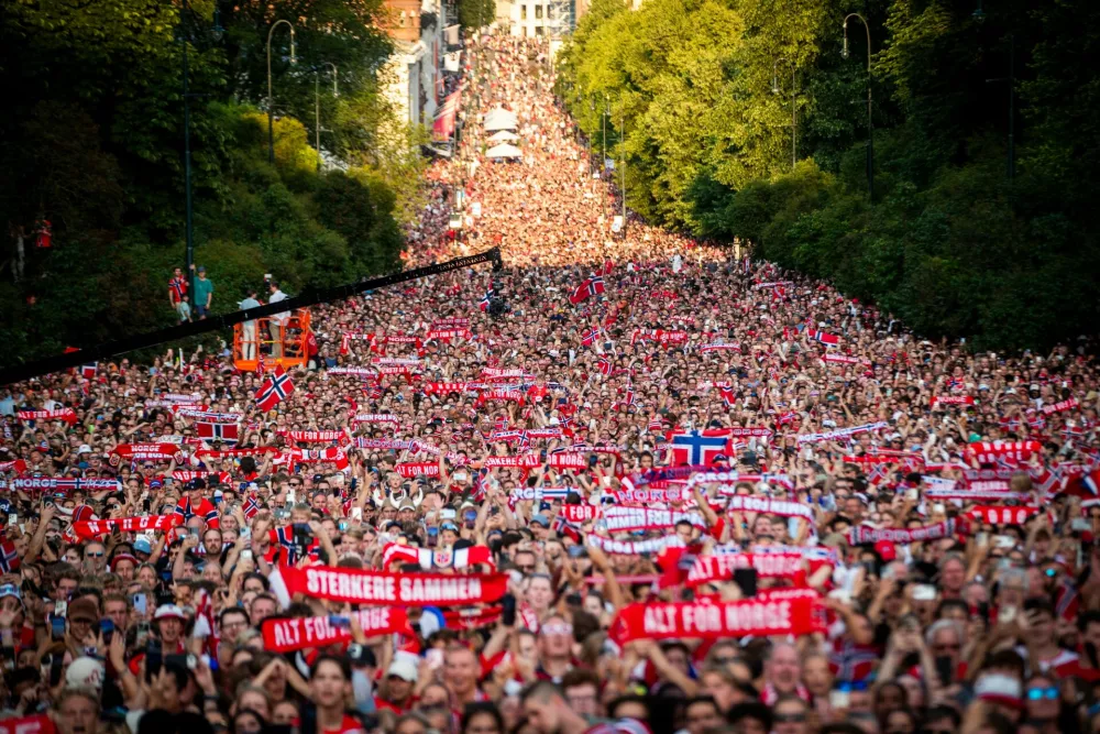 Fans stand to greet Norway's men's national soccer team at Slottsplassen after returning to Oslo, Norway, from the United States on Monday, July 13, 2026. (Trond R. Teigen/NTB Scanpix via AP)