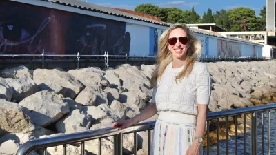 09.07.2026.,Split-Veleposlanstvo SAD-a u Zagrebu organiziralo projekt Freedom 250: Public Art Works, u sklopu kojega su americki i hrvatski umjetnici stvorili javne murale u Gradskoj luci Split u povodu obilježavanja 250 godina Sjedinjenih Americkih Drzava. Umjetnici Nick Flatt, Hula, WRDSMTH i Lonac ovih dana radili su na muralima na temu slobode Svecanost otkrivanja murala odrzana je danas poslijepodne. Na otkrivanju su uz mnogobrojne goste prisustvovali: veleposlanica Nicole McGraw sa suradnicima te gradonacelnik Tomislav Suta i dozupan Stipe Cogelja. Photo: Ivo Cagalj/PIXSELL