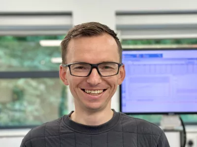 Dr. Tim Podlogar