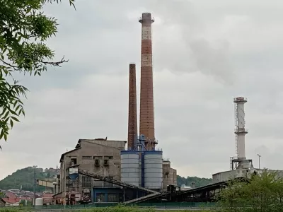 Po stečaju družbe Vipap Videm Kr&scaron;ko je v stečajni masi ostala čistilna naprava, ki poleg industrijskih odpadnih voda Vipapa čistijo komunalne odpadne vode občine. F Občina Kr&scaron;ko