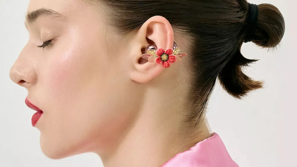 Ferrari Press AgencyEarbuds 1Ref 1798617/07/2026Pictures MUST credit: Les N&eacute;r&eacute;ides x Huawei A new set of earbuds are set to dazzle - accessories by jewellery specially designed for the,.Chinese electronics giant Huawei has teamed with French jewellery maison&nbsp;Les N&eacute;r&eacute;ides for a special range of its new high end FreeClip 2 buds.The Signature Edition is designed to take clip-on Les N&eacute;r&eacute;ides accessories that have launched alongside the buds.Each clip-on features hand-painted enamelled detailing, golden brass pistils, and zirconia crystals,They designed to attach firmly to the earbuds without sliding off or degrading the touch controlsThe jewellery features bees, butterflies, flowers and even a pair of cherries.The signature bds are &euro;229 euros with the jewellery accessories between &euro;80 and &euro;110 euros.OPS: The FreeClip 2 S Signature Edition earbuds with Les N&eacute;r&eacute;ides x Huawei clip in jewelleryPicture supplied by Ferrari,Image: 1117056954, License: Rights-managed, Restrictions:, Model Release: no 