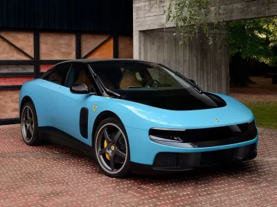 Ferari Luce
