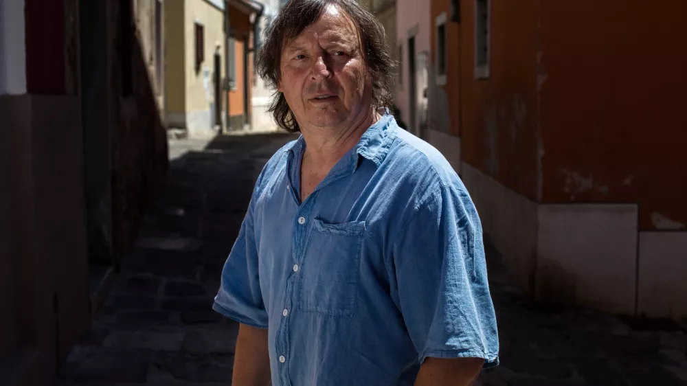 - 18.07.2017 - Drago Mislej &ndash; Mef, novinar, glasbenik, pobudnik in organizator nekdanjega izolskega poletnega festivala Mediteran  //FOTO: Jaka GasarOPOMBA: PRILOGA OBJEKTIV - INTERVJU 2017