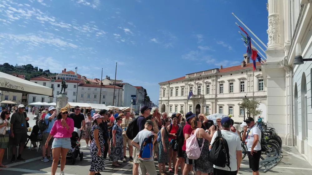 Turisti Piran, turistični ogledi mesta, Piran poletje