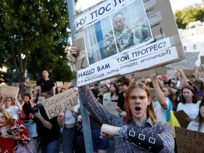 People protest against Ukrainian President Volodymyr Zelenskiy's decision to replace Mykhailo Fedorov as defence minister, amid Russia's attack on Ukraine, in Kyiv, Ukraine, July 17, 2026. REUTERS/Thomas Peter