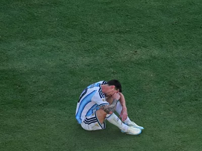 Argentina's Lionel Messi (10) reacts after the World Cup final soccer match between Spain and Argentina in East Rutherford, N.J., near New York, Sunday, July 19, 2026. (AP Photo/Matt Rourke)