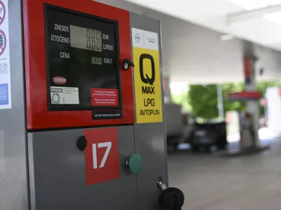 SIMBOLIČNA FOTOGRAFIJA14.05.2025 - avtoplin - polnilnica -LPG AVTOPLIN - plinska črpalka za avtomobile, Petrol Trža&scaron;ka. FOTO: Nik Erik Neubauer
