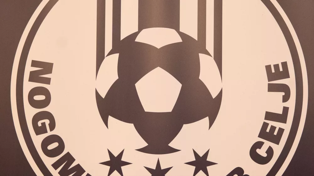 Celje, Narodni dom Celje.Logo nogometnega kluba Celje.