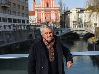 - 22.02.2023 - prof. Janez Koželj, arhitekt &ndash; nekdanji ljubljanski podžupan za področje urbanizma (2006 - 2022), profesor za arhitekturo mesta in urbanistično planiranje na Fakulteti za arhitekturo in Biotehniki fakulteti v Ljubljani, častni član Zbornice za arhitekturo in prostor (ZAPS), dobitnik nagrade Big SEE arhitekturni vizionar 2019, ki jo je prejel na Festivalu BIG. predsednik Dru&scaron;tva Zelenih nadzornikov, //FOTO: Bojan Velikonja / Foto: Bojan Velikonja