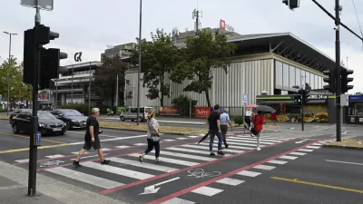 - 28.08.2023 &ndash; pametni prehod za pe&scaron;če na Dunajski cesti pri Gospodarskem razstavi&scaron;ču. //FOTO: Nik Erik Neubauer