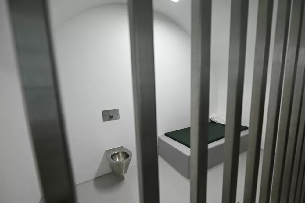 A prison cell in the building where Adolf Hitler was born, which has been converted into a police station by Austria's government in hopes of preventing it from serving as a place of &zwnj;pilgrimage for neo-Nazis, in Braunau am Inn, Austria, July 16, 2026. REUTERS/Angelika Warmuth