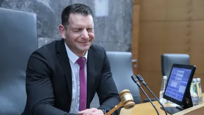 Novi predsednik DZ Zoran Stevanović, Resnica- 10.04.2026 - ustanovna seja novega sklica DZ, ki jo je sklicala predsednica republike Nataša Pirc Musar; seja se je začela z imenovanjem predsednika in podpredsednika mandatno-volilne komisije, sledila je prekinitev, pol ure po prekinitvi pa se je začela seja mandatno-volilne komisije DZ za pripravo druge točke dnevnega reda; v nadaljevanju seje DZ so potrjevali mandate poslancem in volili predsednika DZ//FOTO: Jaka Gasar / Foto: Jaka Gasar