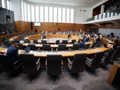 Ljubljana, DZ.Izredna seja DZ, na kateri so obravnavali zahtevo za razpis zakonodajnega referenduma o noveli zakona o parlamentarni preiskavi.