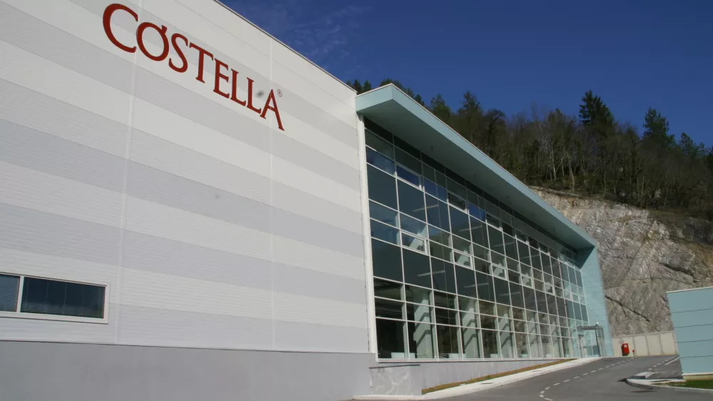 Voda Costella  // FOTO: &Scaron;pela Mohorič