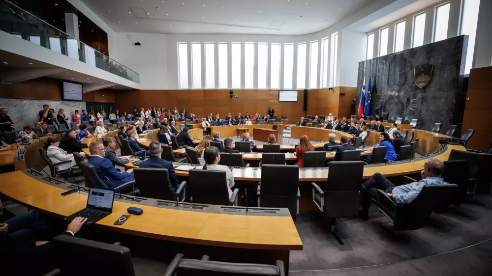 Ljubljana, drzavni zbor.Zaprisege ministrov nove vlade.