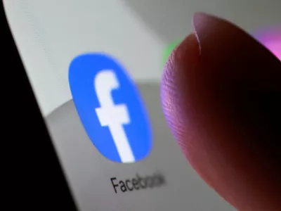 FILE PHOTO: Facebook app icon is seen on a smartphone in this illustration taken October 27, 2025. REUTERS/Dado Ruvic/Illustration/File Photo