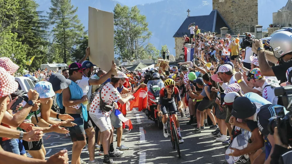 kolesarstvo, Tim Pidcock, Tour