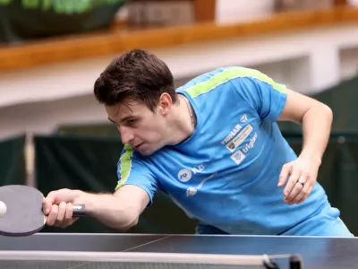 Deni Kožul - 27.10.2023 &ndash; Namiznoteni&scaron;ka zveza Slovenije &ndash; obisk Vladimirja Samsonova - namizni tenis - namiznoteni&scaron;ka reprezentanca &ndash; trening v &scaron;portni dvorani Z&Scaron;D Krim na Galjevici //FOTO: Tomaž Skale