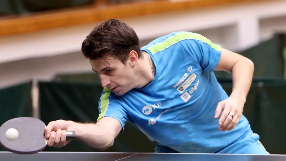 Deni Kožul - 27.10.2023 &ndash; Namiznoteni&scaron;ka zveza Slovenije &ndash; obisk Vladimirja Samsonova - namizni tenis - namiznoteni&scaron;ka reprezentanca &ndash; trening v &scaron;portni dvorani Z&Scaron;D Krim na Galjevici //FOTO: Tomaž Skale