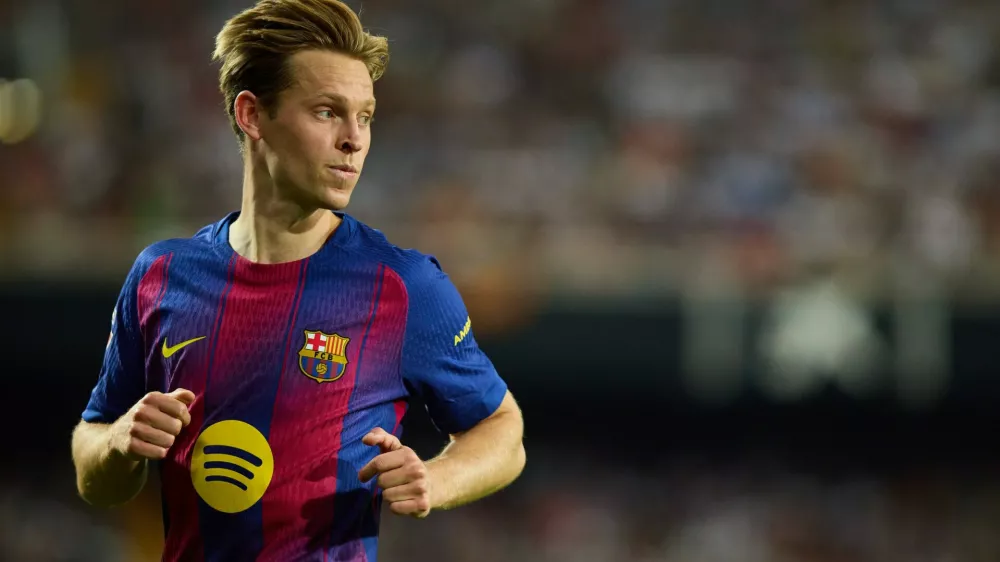 Valencia CF v FC Barcelona, Barca - LaLiga EA Sports VALENCIA, SPAIN - MAY 23: Frenkie de Jong of FC Barcelona looks on during to the LaLiga EA Sports match between Valencia CF and FC Barcelona at Estadio Mestalla on May 23, 2026 in Valencia, Spain. Photo by /Photo Players Images/Magara Press Valencia Estadio Mestalla Spain Copyright: xJosexTorresx,Image: 1105134495, License: Rights-managed, Restrictions:, Model Release: no 
