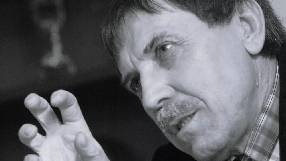 izr. prof. dr. Jože Ramov&scaron;, antropolog in socialni delavec, evropska diploma psihoterapije (EDP)..- predstojnik - In&scaron;titut Antona Trstenjaka..,//FOTOMatej Pov&scaron;e..OPOMBA ZA OBJAVO V ČASOPISU DNEVNIK