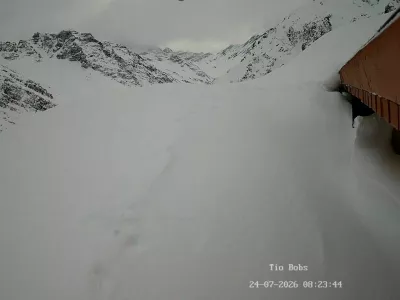 Trenutne razmere v sredi&scaron;ču Ski Portillo. Vir: spletna kamera